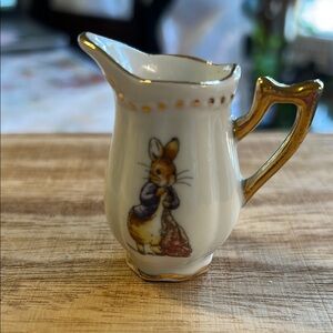 Vintage Miniature Creamer Milk Jug Beatrix Potter Peter Rabbit 2002? Porcelain
